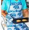 Crazy Dog T-Shirts Papa Bear Funny Fathers Day Cooking Forest Graphic Novelty Kitchen Accessories Funny Graphic Kitchenwear Dad Joke Cool Animal Novelty Cookware Papa Bear Oven Mitt + Apron